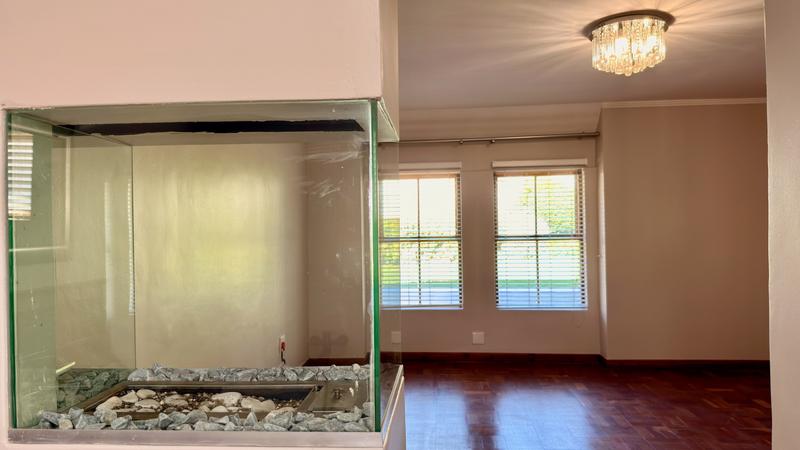 5 Bedroom Property for Sale in Kenridge Western Cape